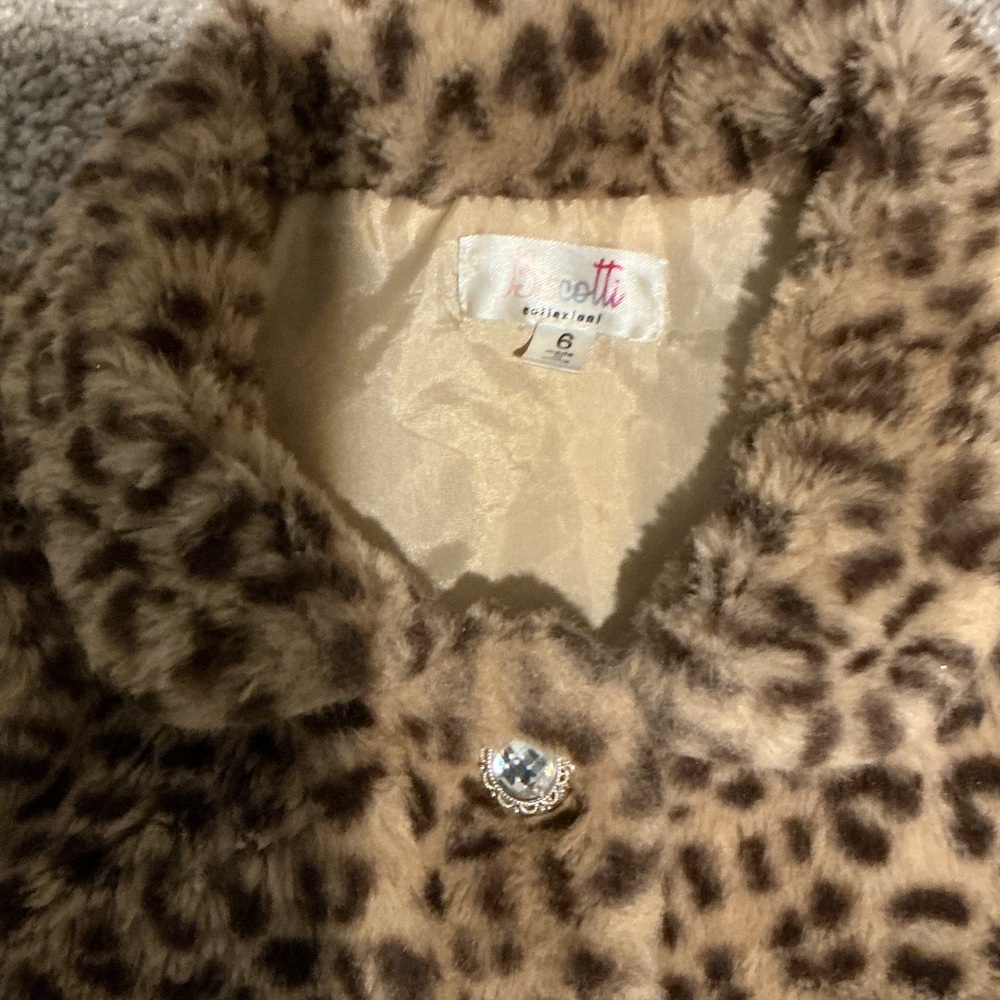 Biscotti Collezioni Leopard Print Faux Fur Lined Jeweled Buttons Kids Coat sz 6 - Picture 2 of 6